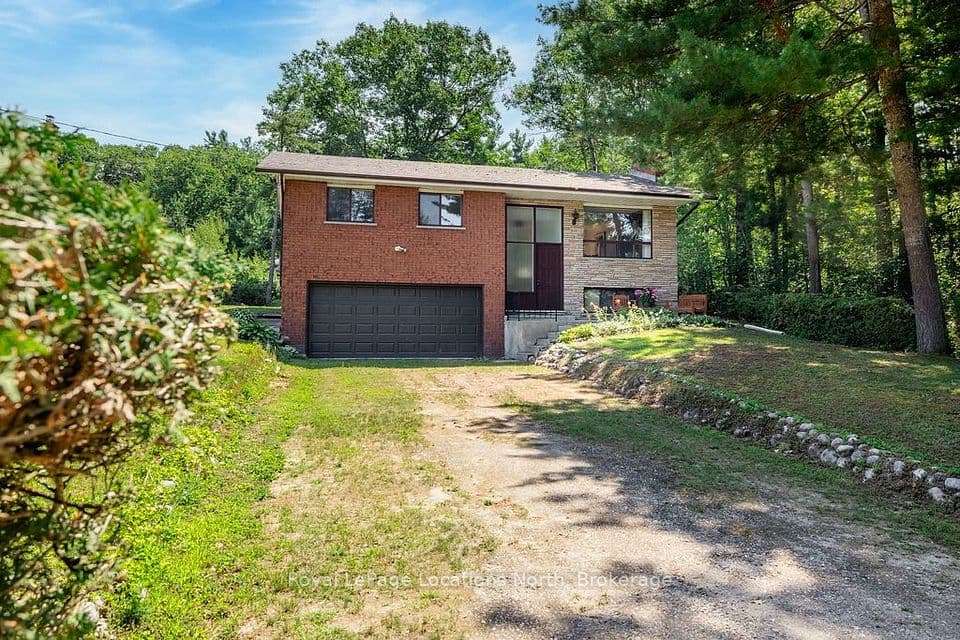 1928 Champlain Road, Tiny, ON L9M 0B6 – main photo