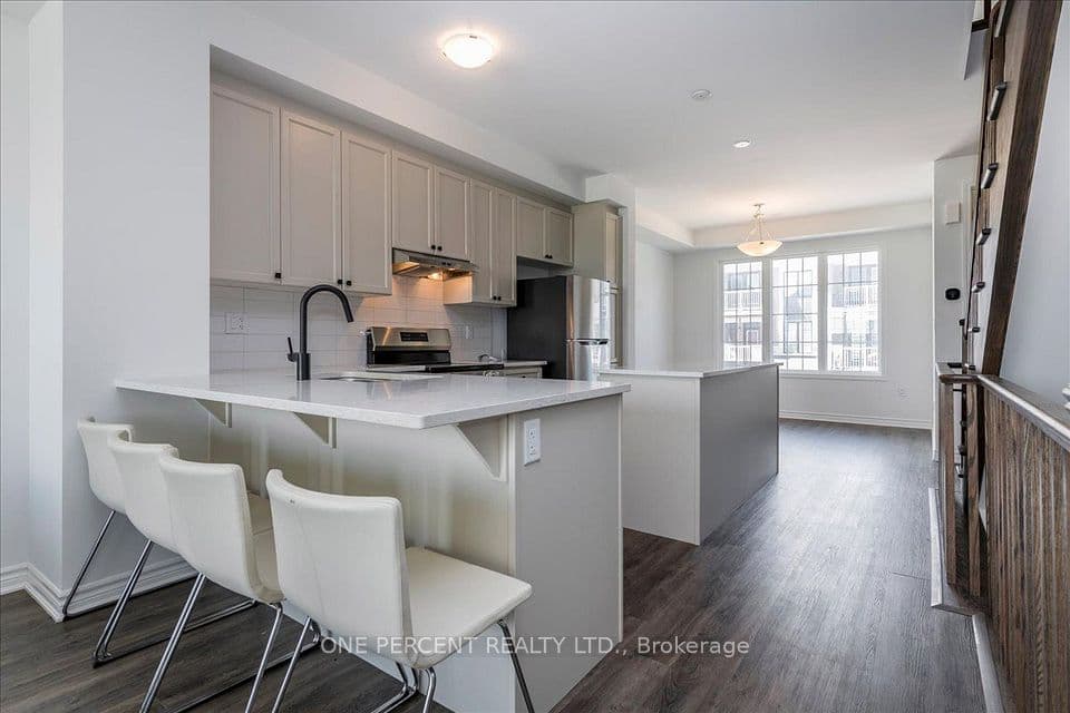 16 Pearen Lane, Barrie, ON L9J 0Z7 – photo 2