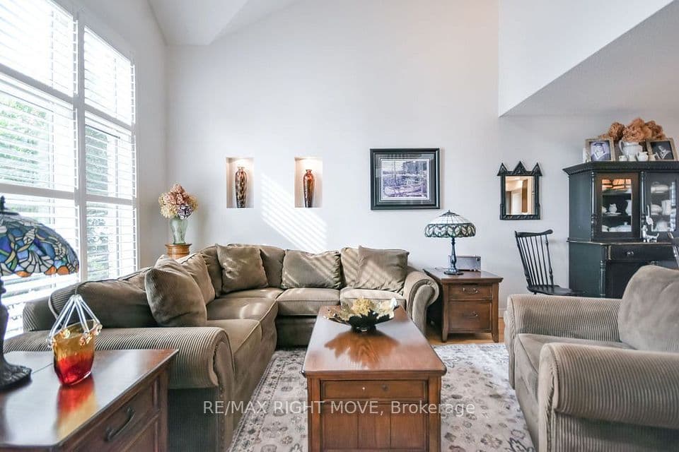 2640 WESTSHORE Crescent, Severn, ON L3V 0V8 – photo 3