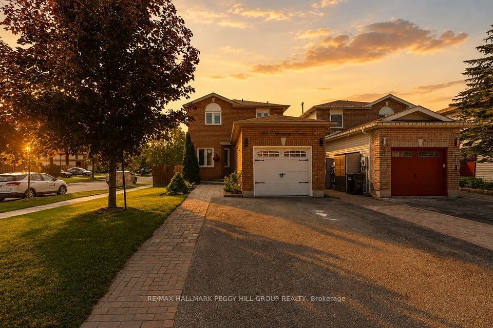 35 Victorway Drive, Barrie, ON L4N 9L3 – main photo