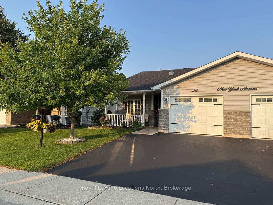 54 New York Avenue, Wasaga Beach, ON L9Z 3A8 – main photo