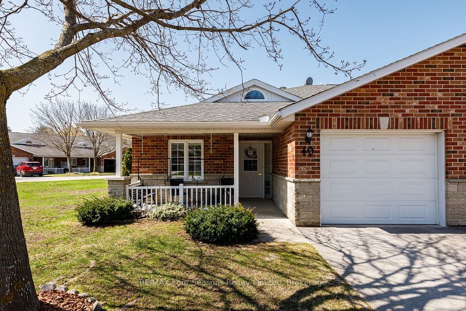 275 Huron Street 49, Clearview, ON L0M 1S0 – main photo