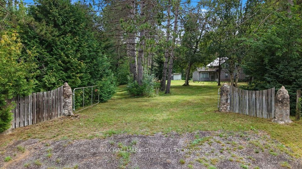 1347 Old Second Road N, Springwater, ON L0L 2K0 – main photo