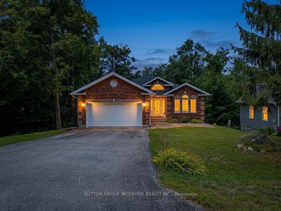 8 Alpine Way, Oro-Medonte, ON L0L 2L0 – photo 2