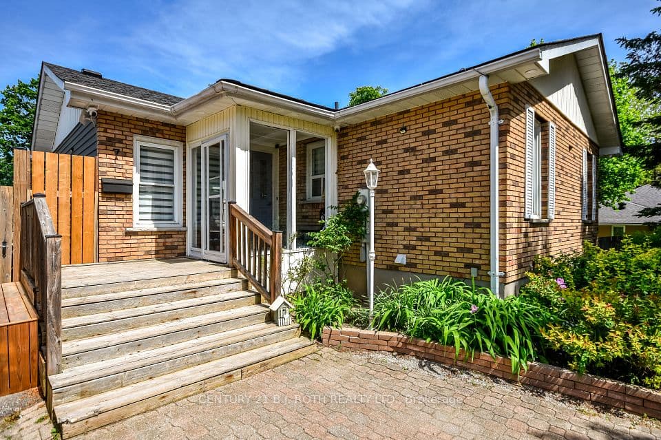 7 WESLEY Street, Barrie, ON L4N 2A4 – photo 3