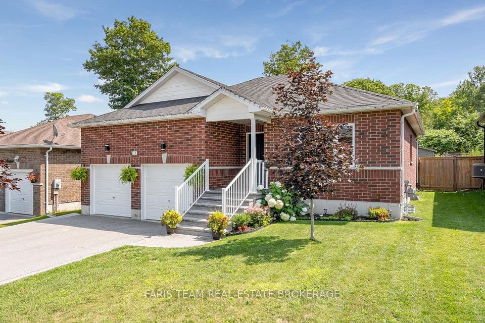 17 Hunter Avenue, Tay, ON L0K 2A0 – photo 3