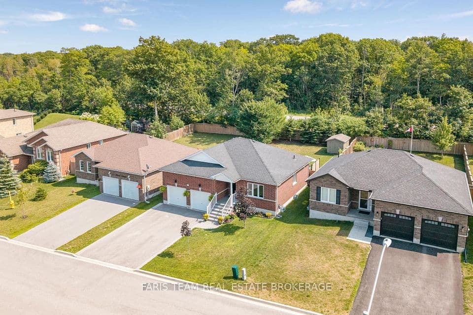 17 Hunter Avenue, Tay, ON L0K 2A0 – photo 2