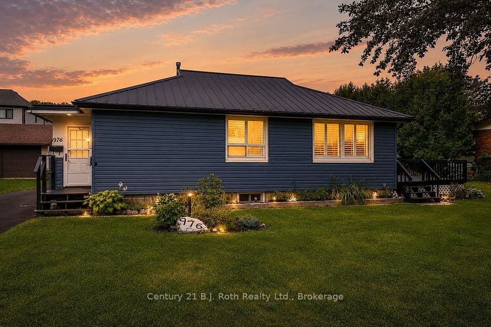 976 Yonge Street, Midland, ON L4R 2E7 – main photo