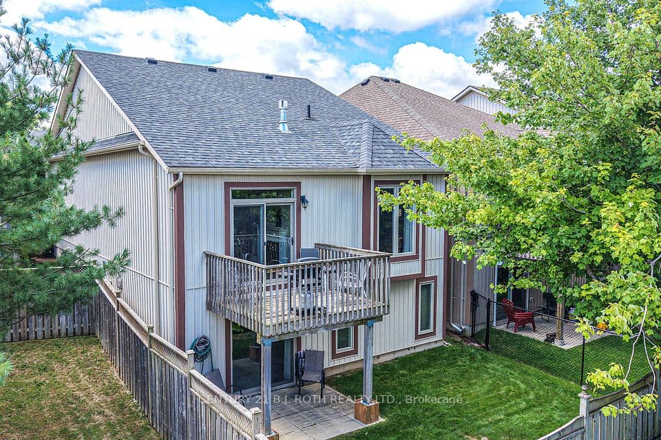 10 Canterbury Circle, Orillia, ON L3V 0C9 – photo 2