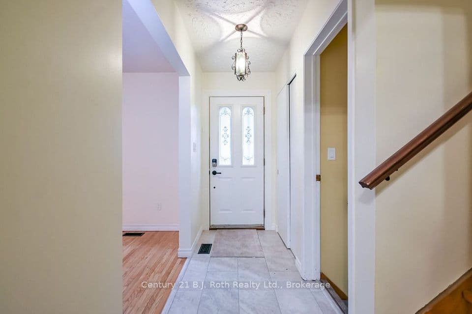 299 Bay Street, Orillia, ON L3V 3X2 – photo 3