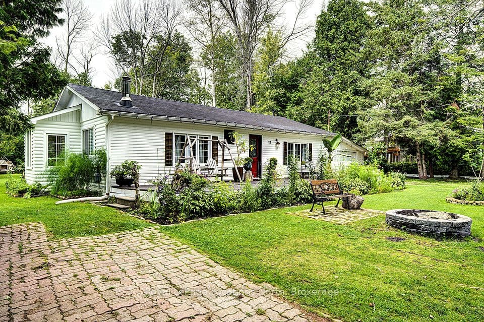 22 Balsam Street, Tiny, ON L0L 1P1 – photo 2