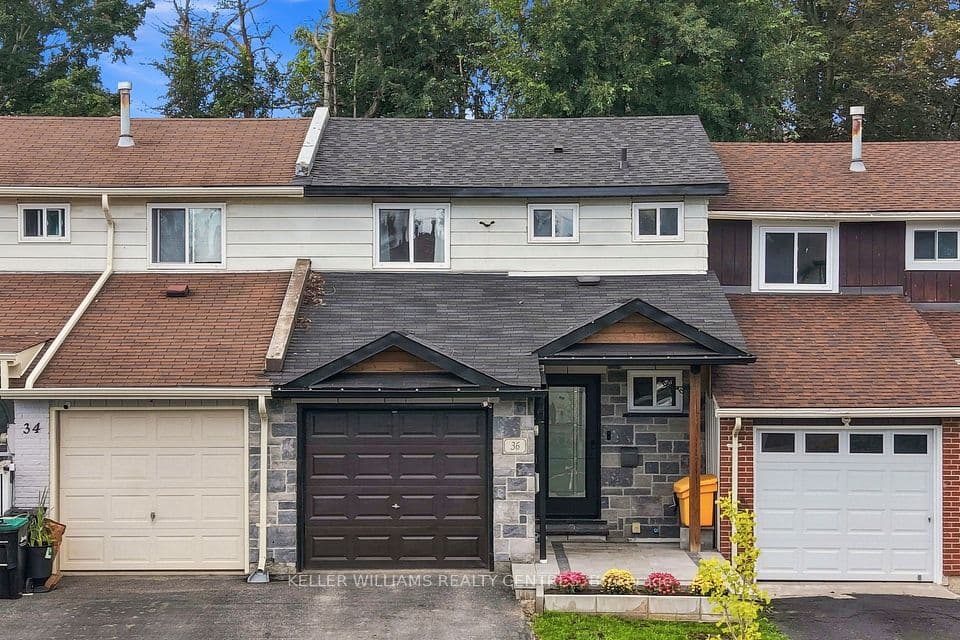 36 Chaucer Crescent, Barrie, ON L4N 4T7 – photo 2