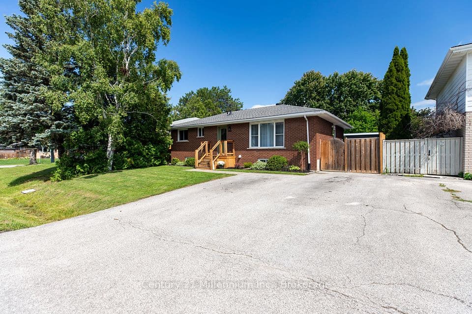553 Spruce Street, Collingwood, ON L9Y 3H9 – photo 3