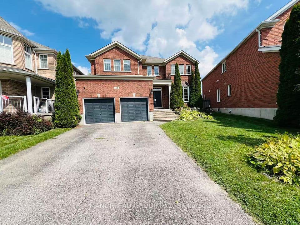 42 Parisian Crescent, Barrie, ON L4N 0Y9 – main photo