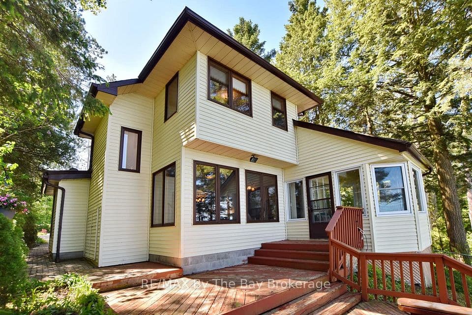 2284 South Orr Lake Road, Springwater, ON L0L 1P0 – main photo