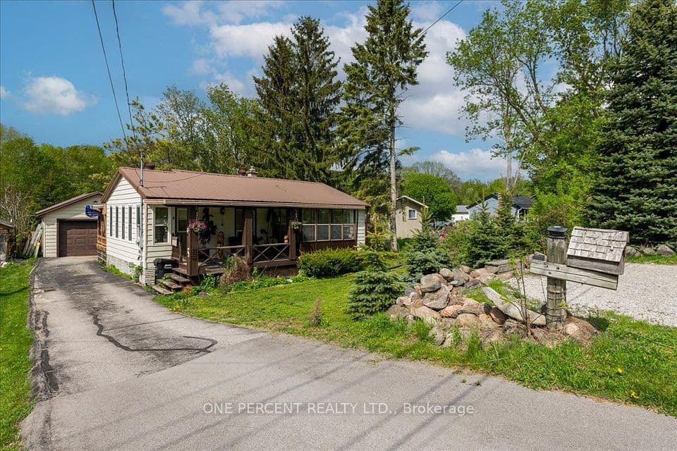 224 Foster Drive, Barrie, ON L4N 3X8 – main photo