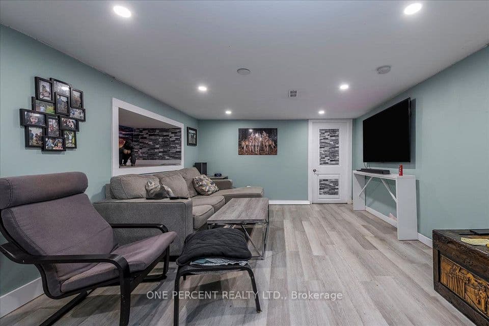 224 Foster Drive, Barrie, ON L4N 3X8 – photo 3
