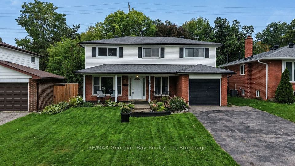 718 Birchwood Drive, Midland, ON L4R 2P7 – main photo