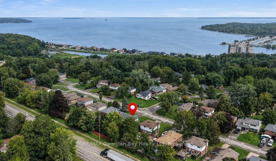 718 Birchwood Drive, Midland, ON L4R 2P7 – photo 2