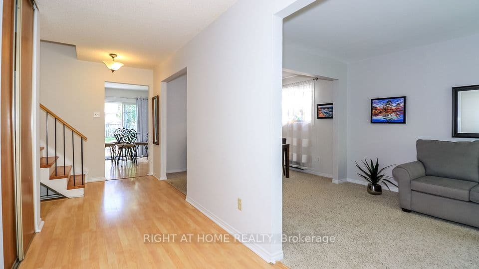 70 Kinzie Lane, Barrie, ON L4M 5Z8 – photo 3