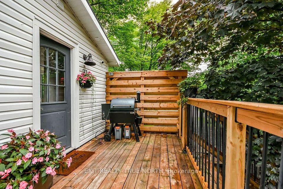 27 Nida Drive, Tiny, ON L9M 0B3 – photo 2