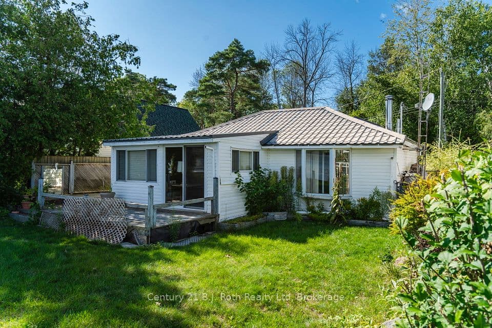 15 Bow Road, Tiny, ON L9M 0B3 – photo 2