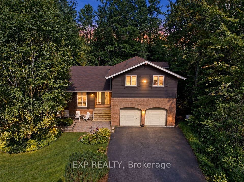 20 Pineshore Crescent, Tiny, ON L0L 2T0 – main photo