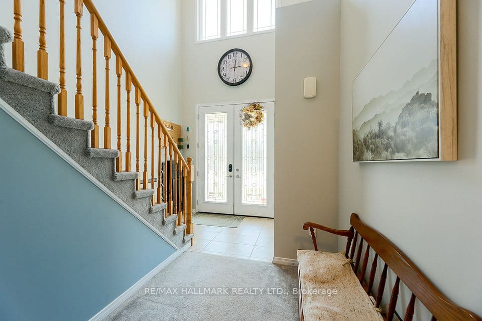 255 DIANA Drive, Orillia, ON L3V 0E2 – photo 2