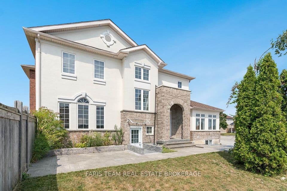 2 Vanessa Drive, Orillia, ON L3V 7Y8 – main photo