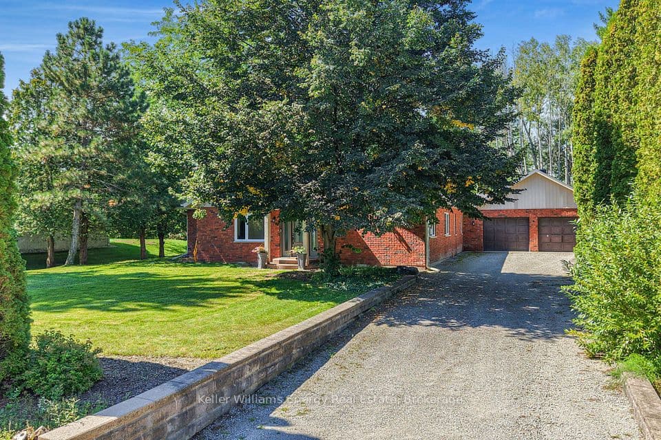 60 Bayside Avenue, Tay, ON L0K 2A0 – photo 2