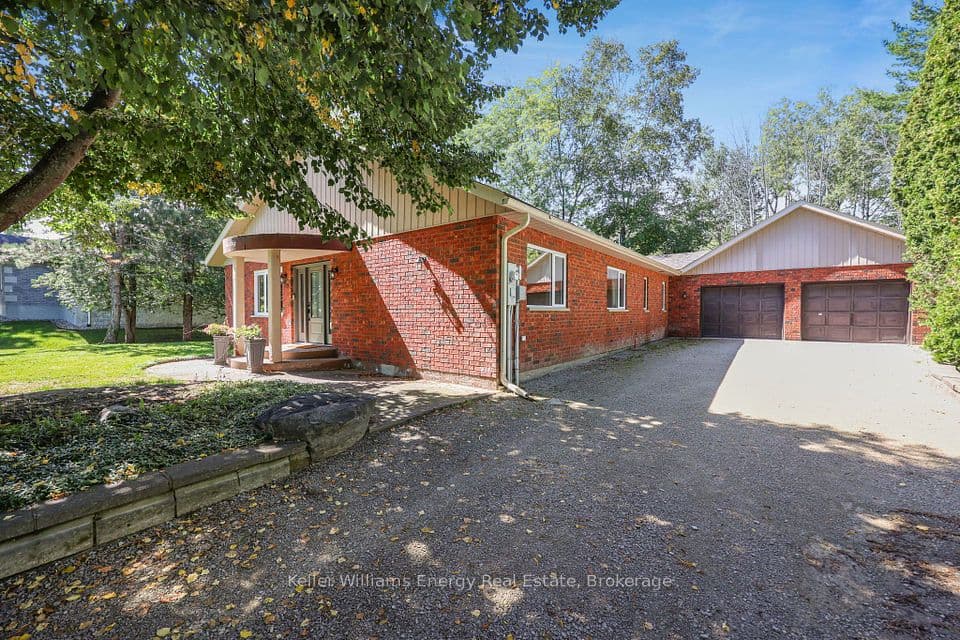 60 Bayside Avenue, Tay, ON L0K 2A0 – photo 3