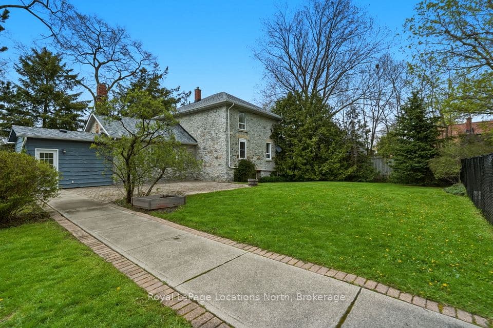 562 Cameron Street, Collingwood, ON L9Y 2J3 – main photo