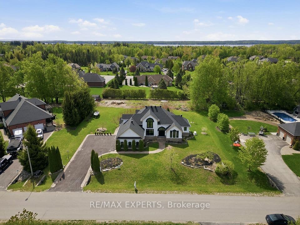 11 Basswood Circle, Oro-Medonte, ON L0L 2L0 – photo 2