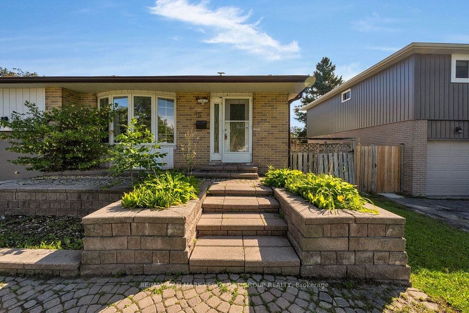 46 College Crescent, Barrie, ON L4M 2W3 – photo 3