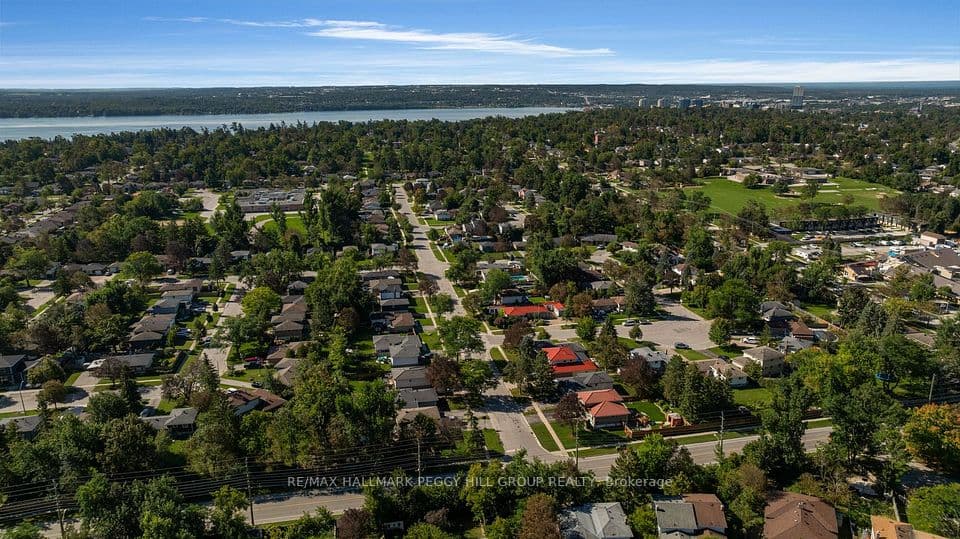 46 College Crescent, Barrie, ON L4M 2W3 – photo 2