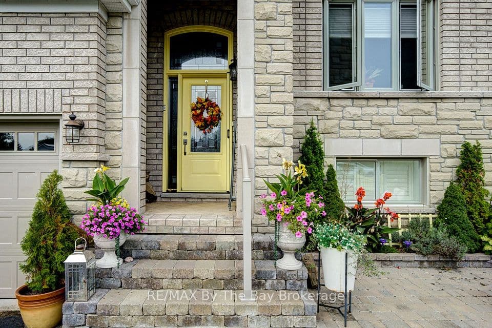 9 Cranberry Heights, Wasaga Beach, ON L9Z 1M9 – photo 2