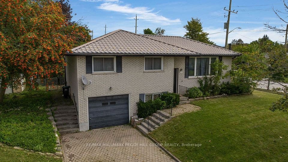 3 Blue Mound Drive, Barrie, ON L4M 4B1 – main photo