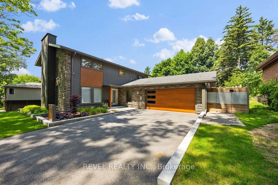 10 Shoreview Drive, Barrie, ON L4M 1G1 – main photo