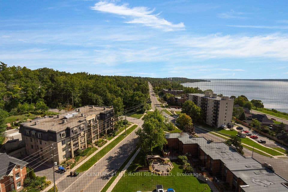 181 Collier Street 1401, Barrie, ON L4M 5L6 – main photo