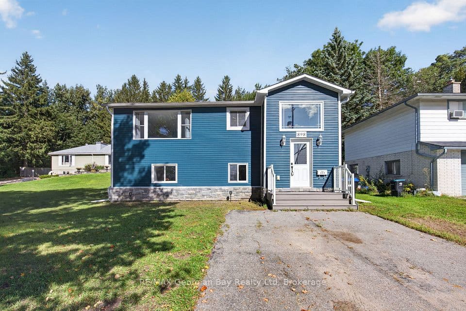 898 Yonge Street, Midland, ON L4R 2E7 – main photo