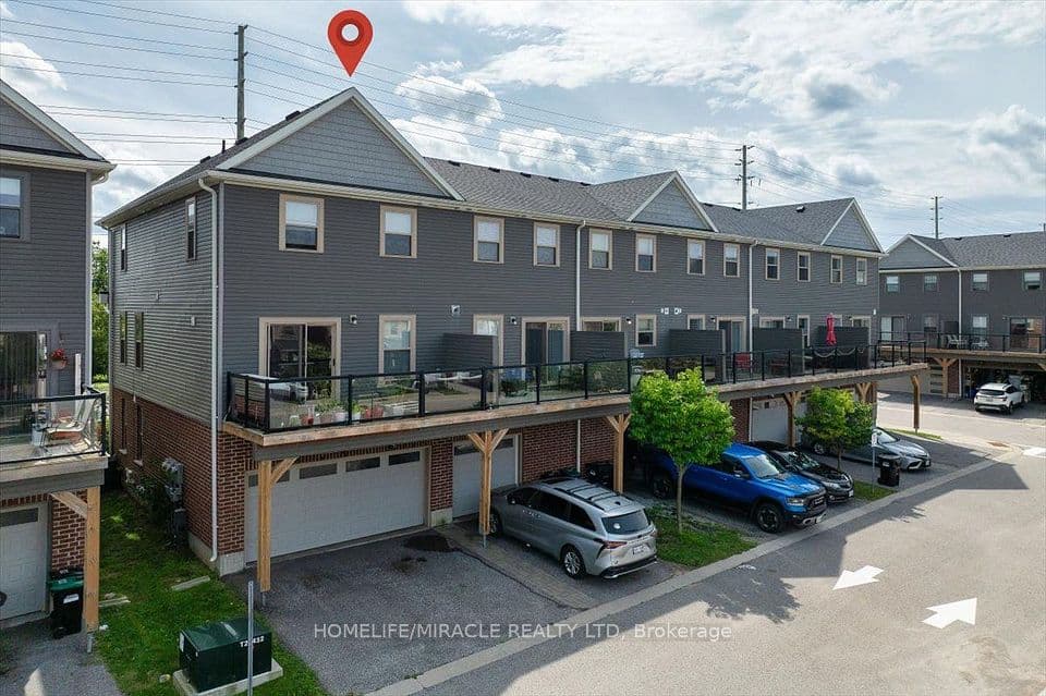1 Leggott Avenue 27, Barrie, ON L4M 0K7 – photo 3