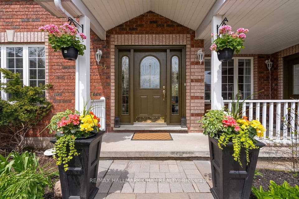 34 Crompton Drive, Barrie, ON L4M 6N1 – photo 3
