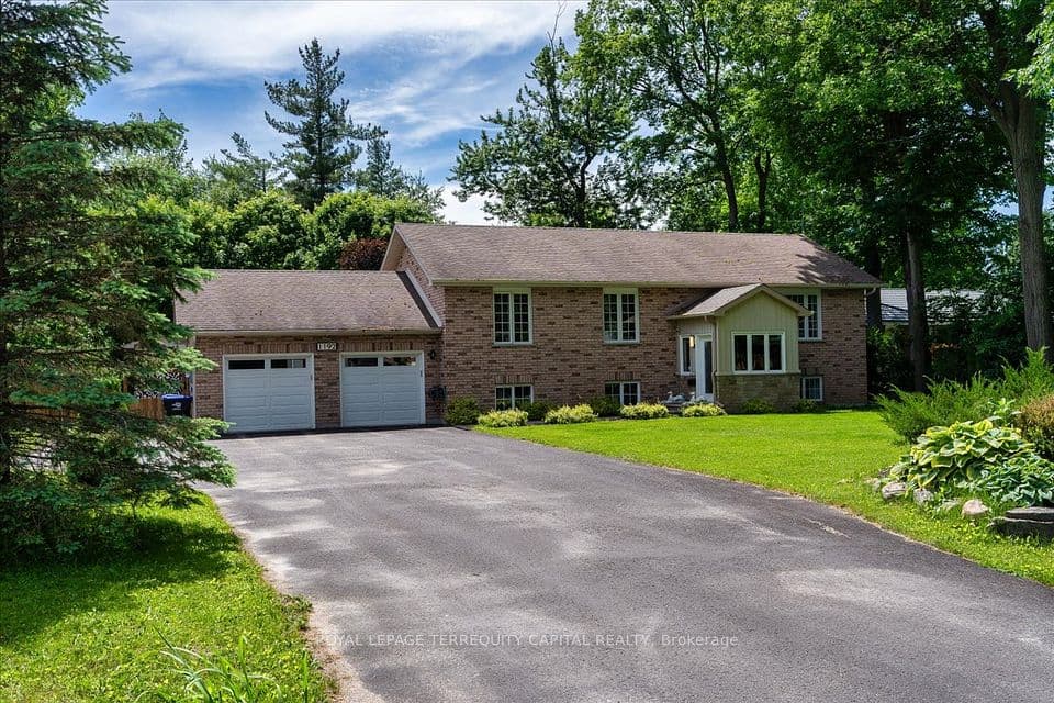 1192 St. Vincent Street, Springwater, ON L9X 0R2 – main photo