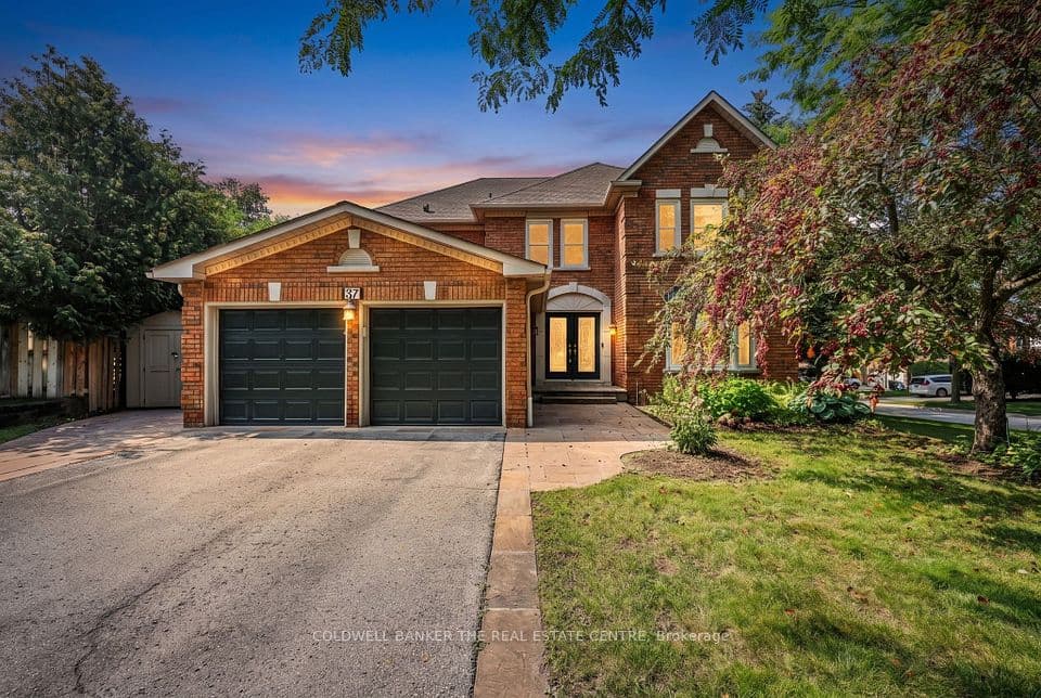 37 Falling Brook Drive, Barrie, ON L4N 7E9 – main photo
