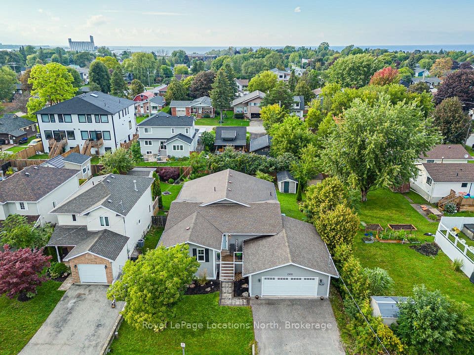 121 Erie Street, Collingwood, ON L9Y 1P5 – photo 2