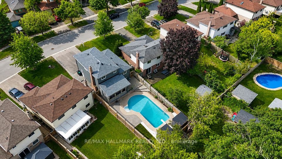 36 Ridgeway Avenue, Barrie, ON L4N 5L2 – photo 3