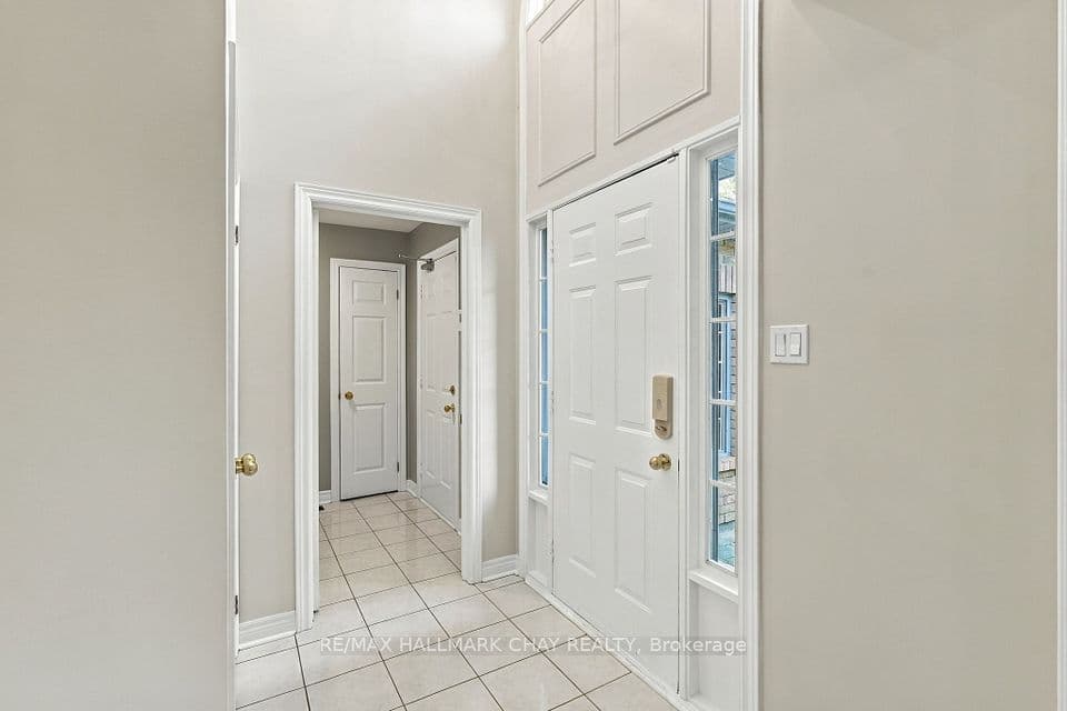 3 Maw Court, Barrie, ON L4N 7X7 – photo 3