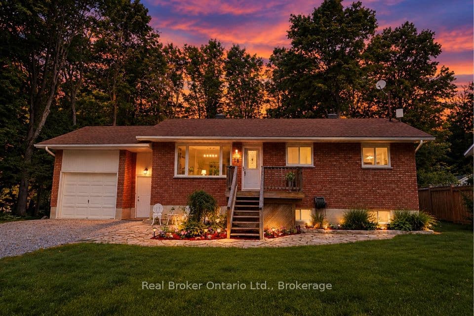 16 Mundy Avenue, Tiny, ON L9M 0B5 – photo 2