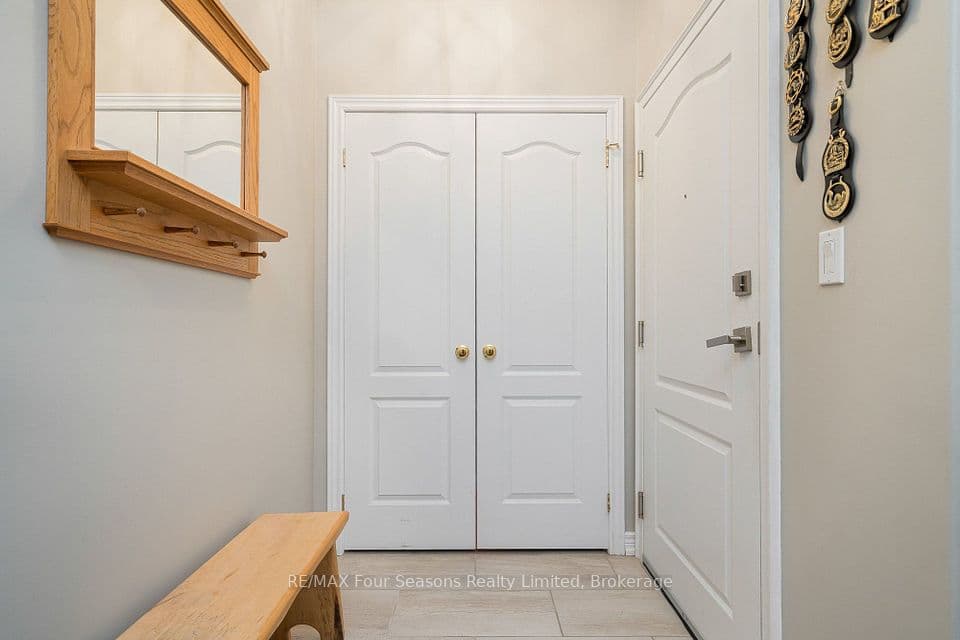 1 CHAMBERLAIN Crescent 109, Collingwood, ON L9Y 0X7 – photo 3