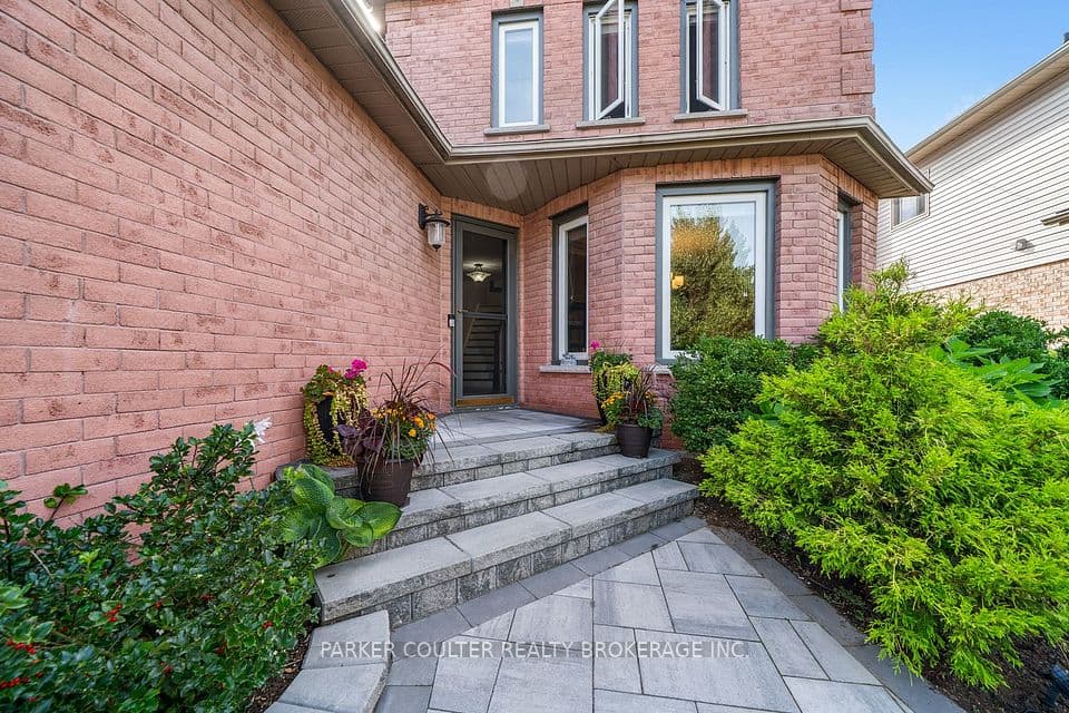 27 Brandon Crescent, Orillia, ON L3V 7P6 – photo 3